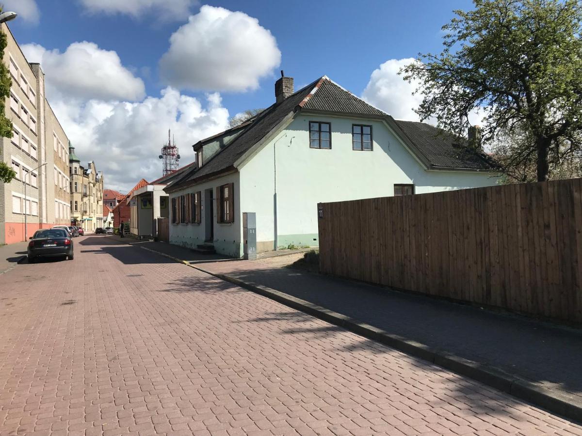 Ferienwohnung Karla Iela Ventspils Exterior foto